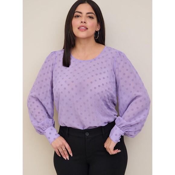 NWT Torrid 4X Bougainvillea Lavender Chiffon Clip Dot Puff Sleeve Top Size 26 - Picture 2 of 8